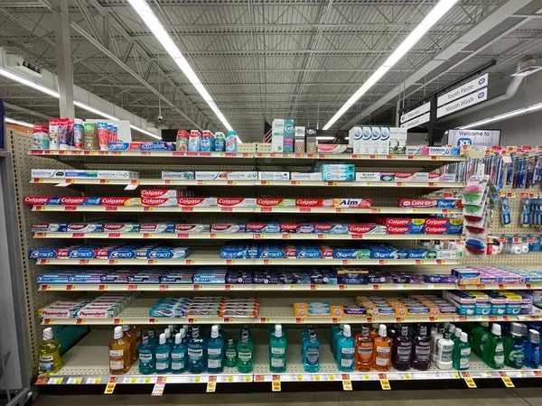 Hephzibah, Ga USA - 12. 02 21: KJ 's perakende market içi