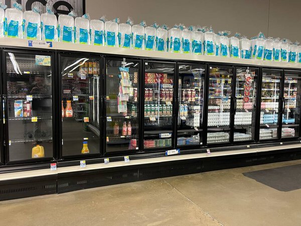 Хефзиба, штат Га США - 12 02 21: Интерьер продуктового магазина розничной торговли KJs