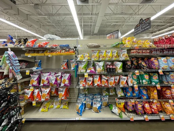 Hephzibah, Ga USA - 12. 02 21: KJ 's perakende market içi