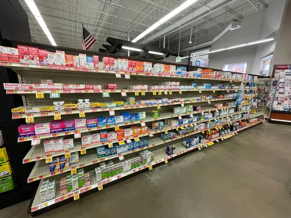 Hephzibah, Ga USA - 12. 02 21: KJ 's perakende market içi