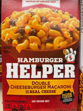 Columbia County, Ga USA - 1201 21: Marketin rafında bulunan Hamburger Helper kutuları