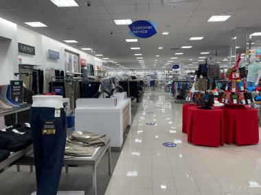 Evans, Ga USA - 12: 03 Belk perakende mağazası iç bayram dekorasyonu