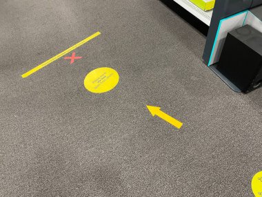 Augusta, Ga USA - 12 05 21: Best Buy perakende elektronik mağazası içi