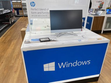 Augusta, Ga USA - 12 05 21: Best Buy perakende elektronik mağazası içi