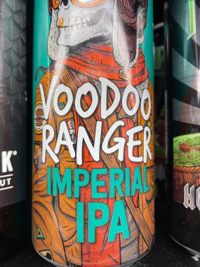 Martinez, Ga USA - 12-16-21: Bir mağazada alkol izole