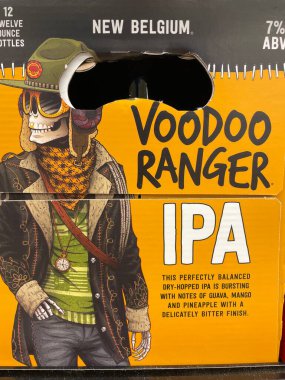 Martinez, Ga USA - 12-16-21: Bir mağazada alkol izole