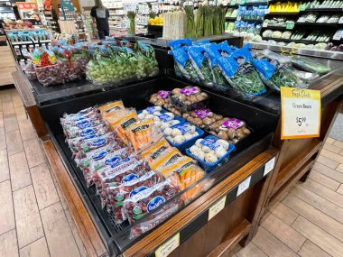 Augusta, Ga USA - 12: 19 21: Taze Pazar Perakende Marketi İç Tatil