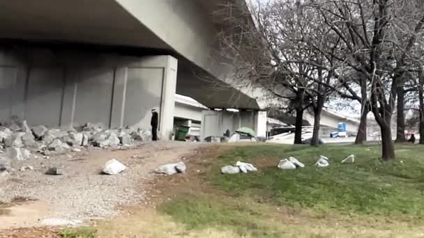 Atlanta Usa Homeless People Tents Bridge City — Stockvideo