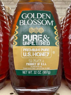 Evans, Ga USA - 12: 20 21: Perakende bakkal rafındaki bal