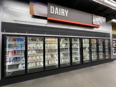 Martinez, Ga USA - 12. 23: Walmart perakende satış mağazası iç mekanı