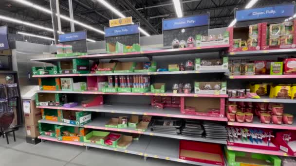 Martinez Usa Walmart Retail Grocery Store Interior Pan Christmas Candy — Stockvideo