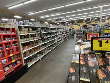 Martinez, Ga USA - 12: 23 Kroger perakende mağazası Kolombiya Yolu 'nda Noel arifesi