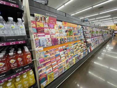 Martinez, Ga USA - 12: 23 Kroger perakende mağazası Kolombiya Yolu 'nda Noel arifesi