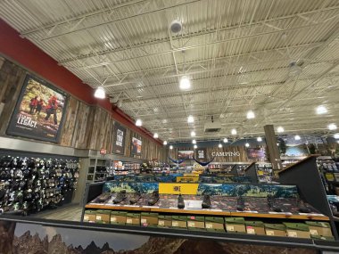 Augusta, Ga USA - 1203 21: Cabelas perakende mağazası Cabela Parkway