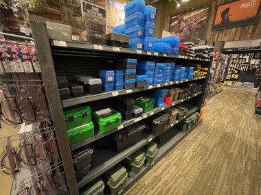Augusta, Ga USA - 1203 21: Cabelas perakende mağazası Cabela Parkway