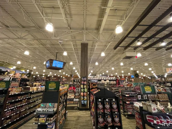 Augusta, Ga USA - 1203 21: Cabelas perakende mağazası Cabela Parkway