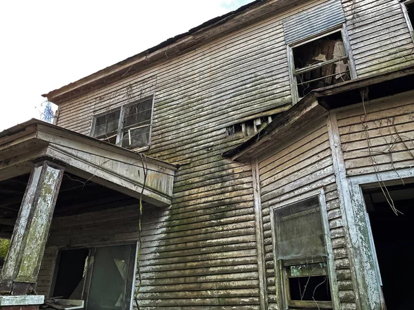 Antigua Espeluznante Mansión Abandonada Madera Espeluznante Georgia Rural —  Fotos de Stock