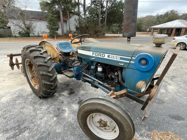 Keysville Usa Ford 4100 Tractor Vintage Aparcado —  Fotos de Stock