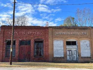 Burke County, Ga USA - 127 27: 21 Georgia kırsalında terk edilmiş eski ürkütücü bina