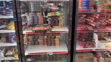 Hephzibah, Ga USA - 08 09: 21: Donmuş gıdaların Aile Doları perakende satış tavası