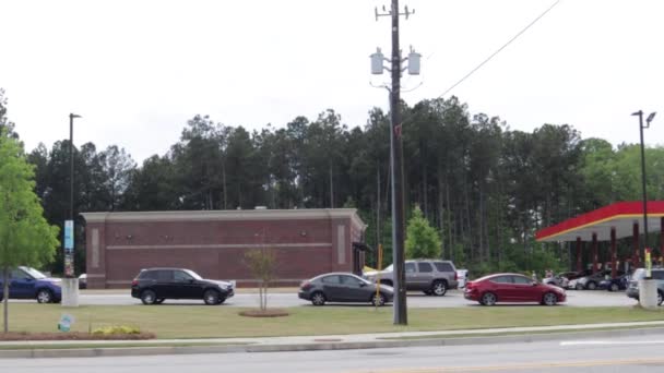 Columbia County Usa Linkerpan Lange Rijen Auto Die Gas Wachten — Stockvideo