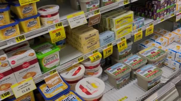 Wrens Usa Ingles小売食料品店バターと卵のセクションのインテリアパン — ストック動画