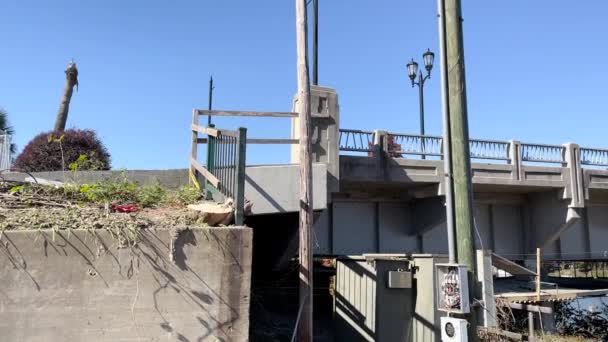 Augusta Usa Trafic Lointain Sur Pont Pont Construction Dessus Rivière — Video