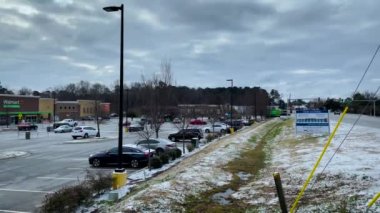 Augusta, Ga USA - 01: 22: Belair yollarındaki Gürcistan 'ın Walmart otoparkında nadir görülen kar 