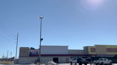 Martinez, Ga USA - 01 19 22: Belair Yolu üzerinde yeni bir Harbor Taşımacılık mağazası inşa ediliyor