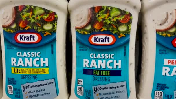 Augusta Usa Kraft Ranch Salade Dressing Pan Retail Shelf Variety — Stockvideo