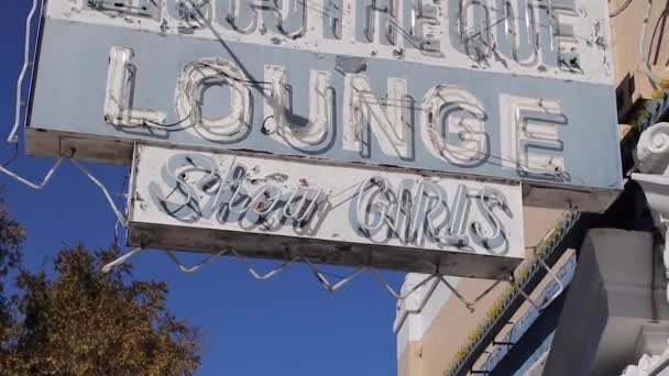 Augusta Usa Beautiful Downtown Augusta Georgia Tilt Discotheque Iconic Sign — Stock Video