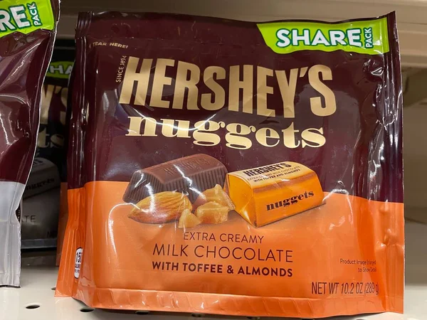 Grovetown Usa Bolsas Dulces Una Tienda Comestibles Hersheys Nuggets —  Fotos de Stock