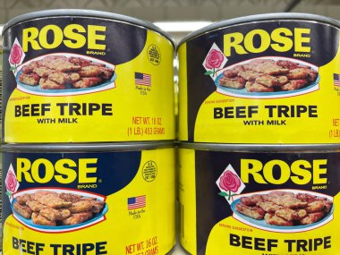 Grovetown, Ga USA - 01: 02 22: Perakende bakkal rafındaki gül bifteği işkembesi