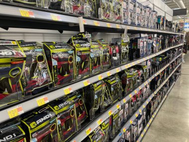 Augusta, Ga USA - 01 02: 22: Walmart Süper Merkez Erkek İç Çamaşırları Duvarı