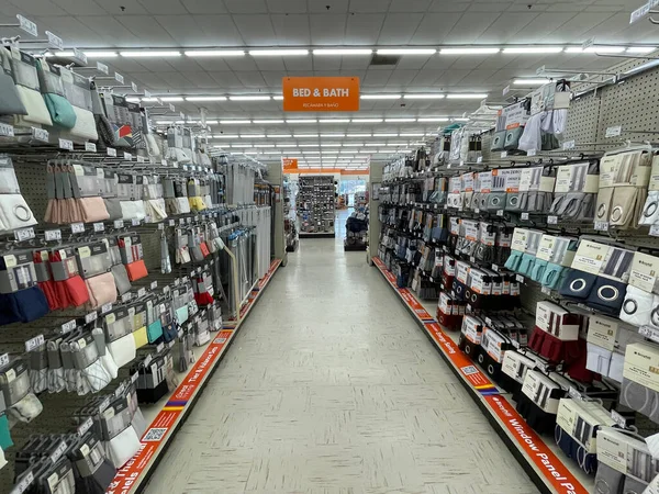 Augusta Usa Big Lots Retail Store Interior Hwy Bath Section — Stock Photo, Image