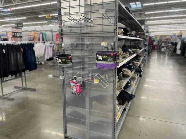 Augusta Eua Walmart Supercenter Interior Exibição Vazia Bagunçada — Fotografia de Stock