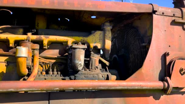 Burke County Eua Motor Close Pan Antiguidade Velha Enferrujado Vintage — Vídeo de Stock