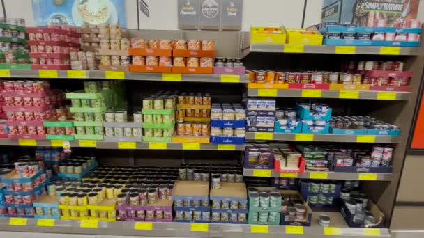 Grovetown Usa Aldi Retail Grocery Store Interior Pan Canned Goods — Stock Video