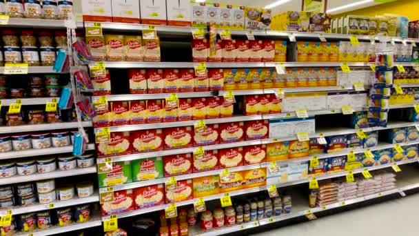 Louisville Usa Ingles Por Menor Supermercado Interior Pan Palomitas Maíz — Vídeos de Stock