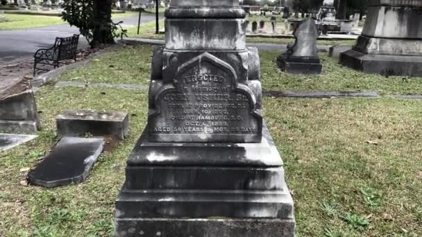 Augusta Usa Historischer Magnolia Cemetery Augusta Georgia Kippt Steinmonument Mit — Stockvideo