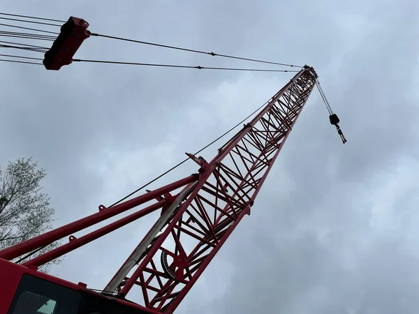 Augusta Usa Manitowoc Red Crane Construction Szene Bewölkt Regnerischer Tag — Stockfoto