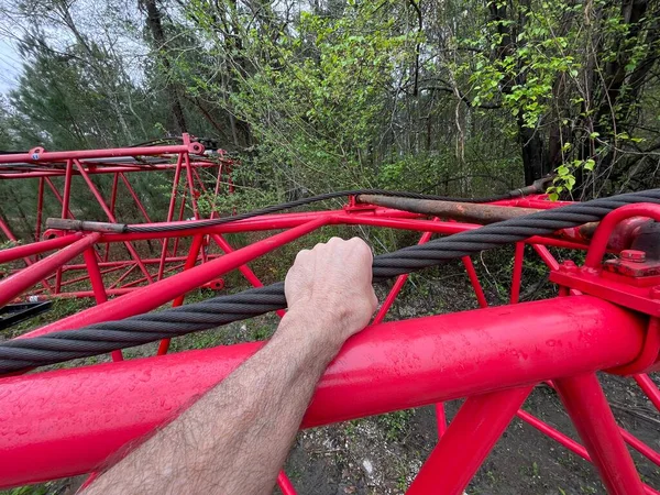 Augusta Usa Manitowoc Red Crane Escena Construcción Nublado Día Lluvioso —  Fotos de Stock