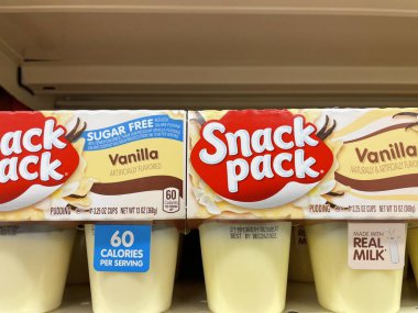 Grovetown, Ga USA - 03 19 19 22: Perakende mağazası raf rafı atıştırmalıkları şekersiz vanilya paketleri