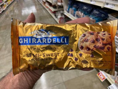 Augusta, Ga USA - 04: 15: 22: Ghirardelli 'nin pişirme cipsleri