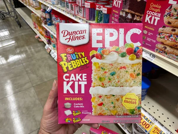 Augusta, Ga USA - 04: 15: 22: Epic cake mix perakende mağazası