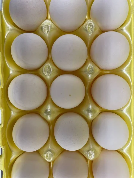 Augusta Usa Geöffneter Karton Mit Rohen Eiern Einzelhandel — Stockfoto