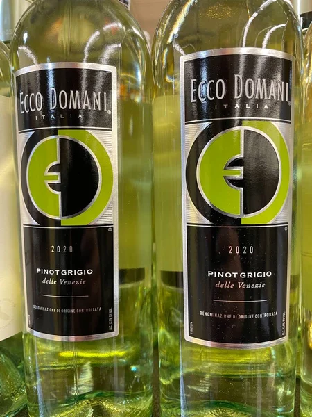 Grovetown, Ga USA - 12.15 Ecco Domani 2020 perakende mağazasında şarap