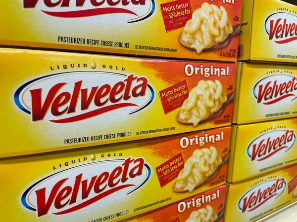 Grovetown Usa Velveeta Cheese Loaf Stacked Retail Shelf — стокове фото