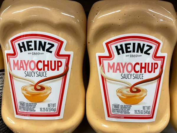 Grovetown Usa Retail Store Shelf Heinze Mayochup Sauce — ストック写真
