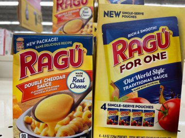 Grovetown, Ga USA - 04: 30 22: Satış mağazası Sosu Ragu kabı